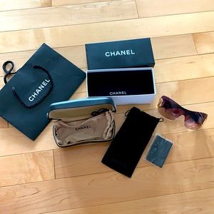 CHANEL sunglasses